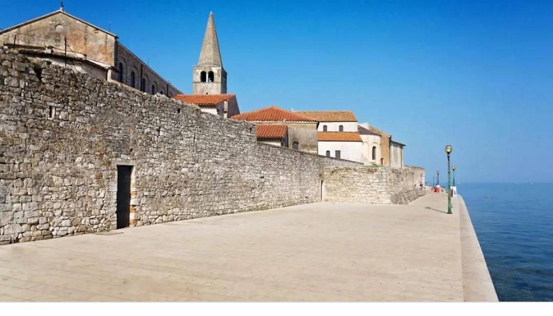 Apartmani Memic 100 M Do Plaze, Apartments Memic Only 100M From Beach Poreč