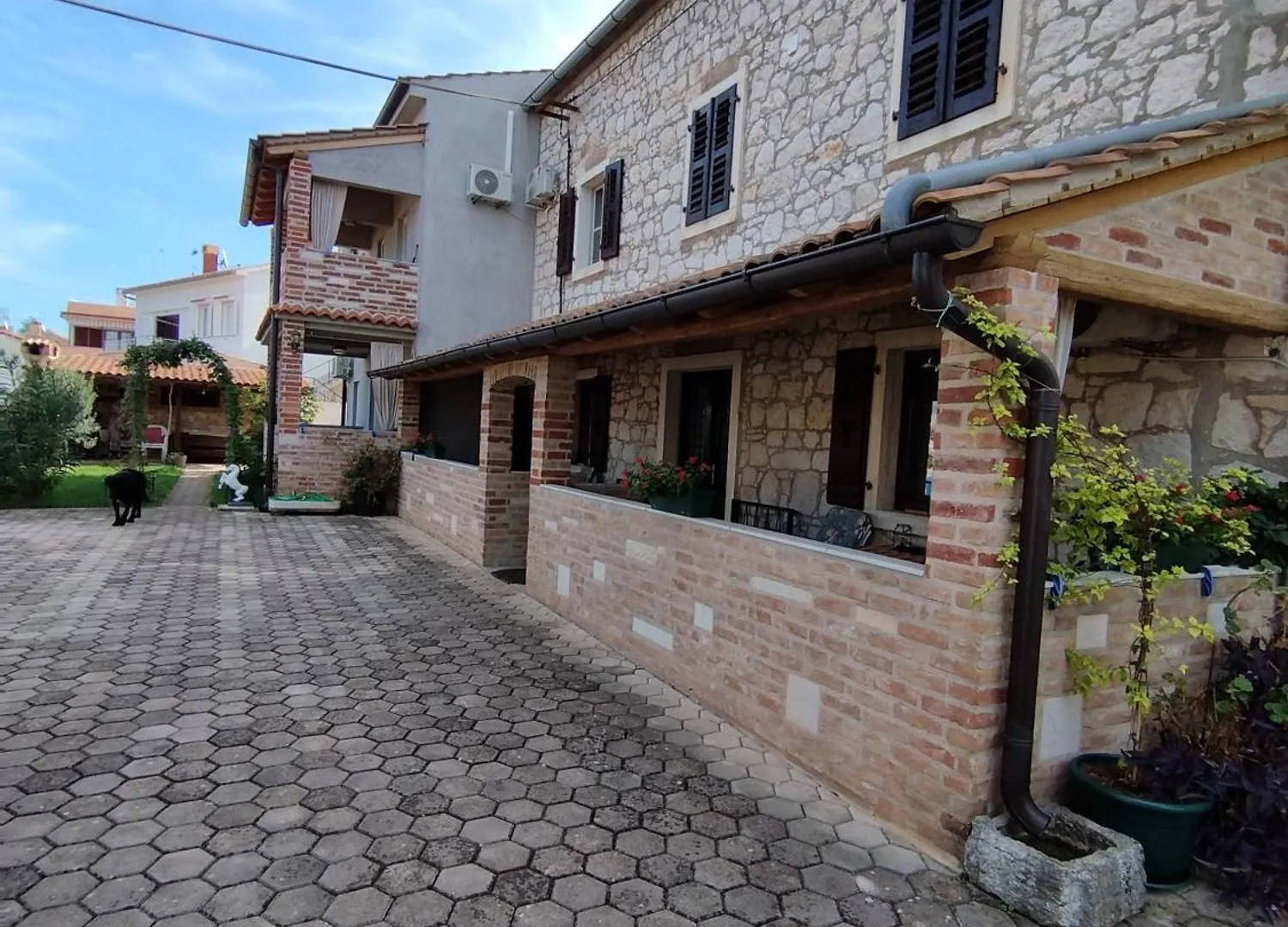 Apartmani Memic 100 M Do Plaze, Apartments Memic Only 100M From Beach Poreč Kroatien