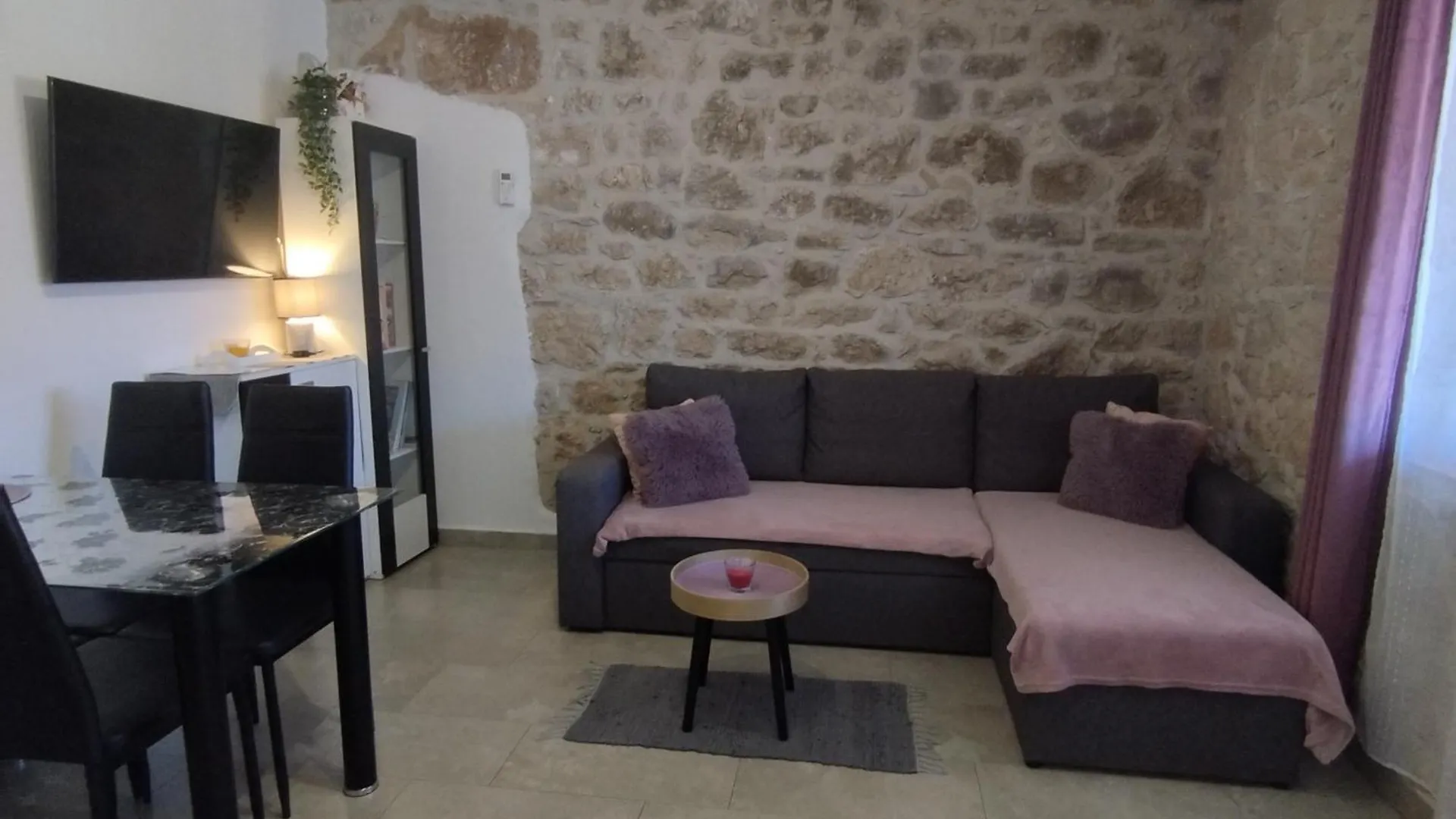 Apartmani Memic 100 M Do Plaze, Apartments Memic Only 100M From Beach Poreč 0*,