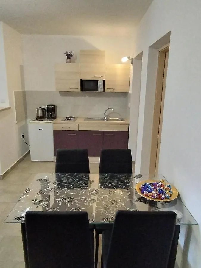 Apartmani Memic 100 M Do Plaze, Apartments Memic Only 100M From Beach Poreč 0*,  Chorvatsko